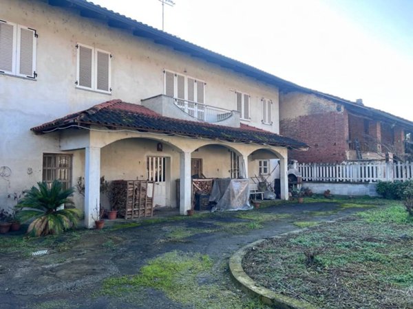 casa indipendente in vendita a Chivasso in zona Boschetto