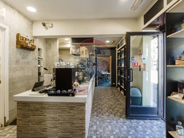 negozio in vendita a Chivasso