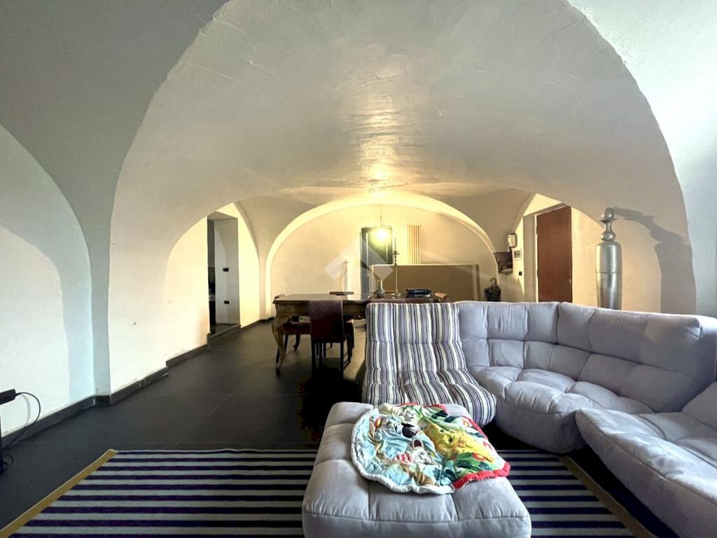 casa indipendente in vendita a Chivasso in zona Pratoregio