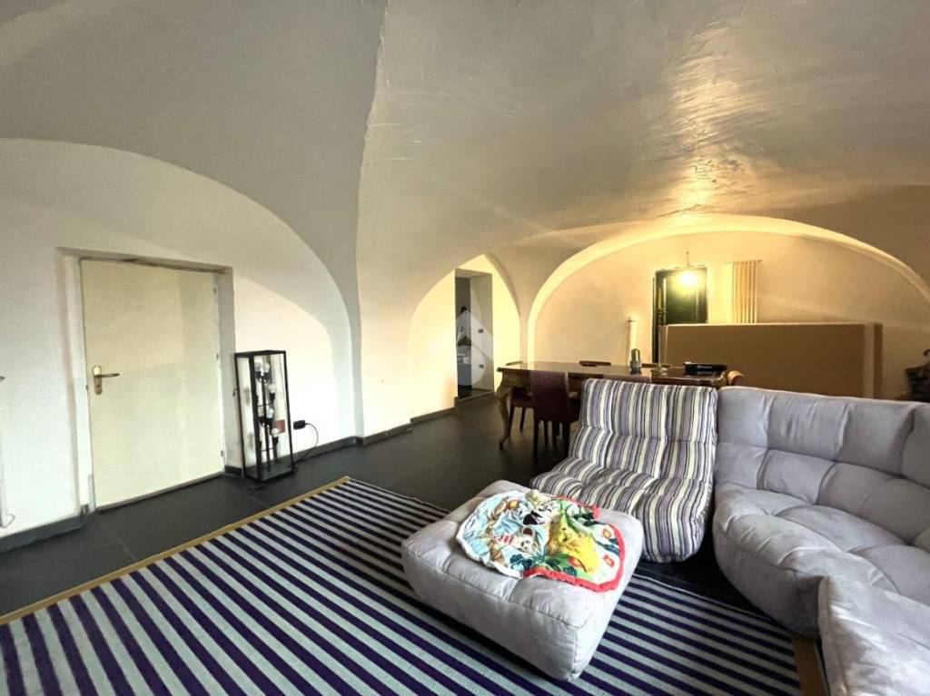 casa indipendente in vendita a Chivasso in zona Pratoregio