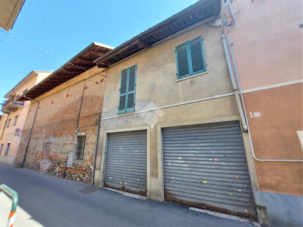 casa indipendente in vendita a Chivasso