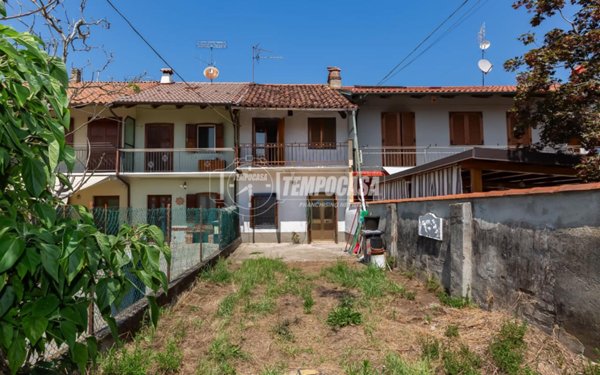 casale in vendita a Chivasso in zona Torassi