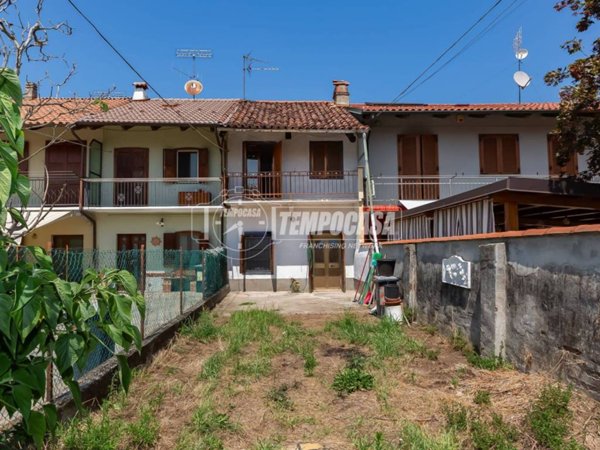 casale in vendita a Chivasso in zona Torassi