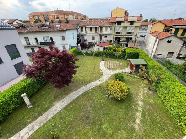 casa indipendente in vendita a Chivasso