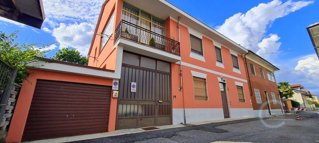 casa indipendente in vendita a Chivasso