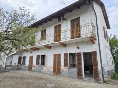 casa indipendente in vendita a Chivasso