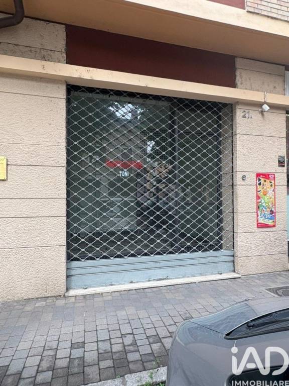 locale di sgombero in vendita a Chivasso