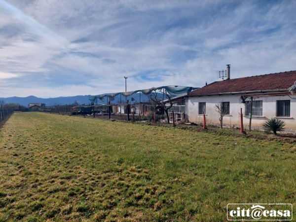 terreno edificabile in vendita a Chivasso in zona Torassi