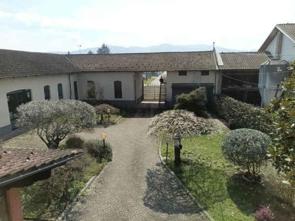 casale in vendita a Chivasso