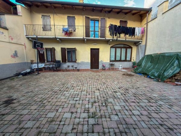 casa indipendente in vendita a Chivasso