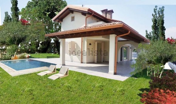 casa indipendente in vendita a Chivasso