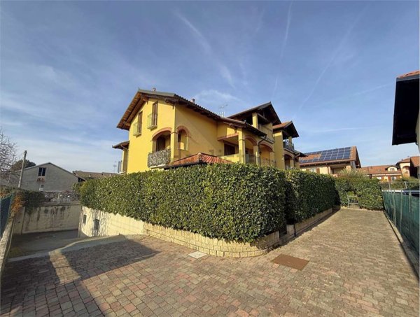 appartamento in vendita a Chivasso in zona Castelrosso