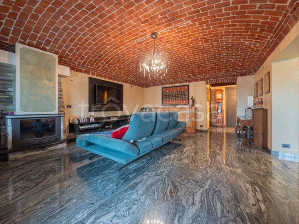 casa indipendente in vendita a Chivasso in zona Boschetto