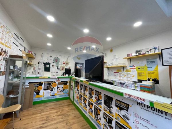 negozio in vendita a Chivasso