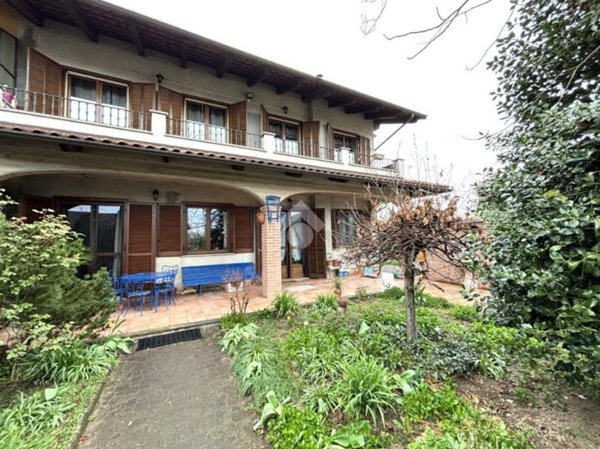 casa indipendente in vendita a Chivasso in zona Torassi