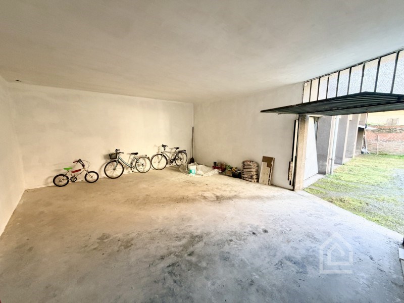 locale di sgombero in vendita a Chivasso