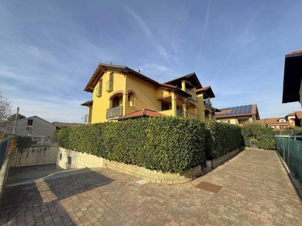 appartamento in vendita a Chivasso in zona Castelrosso