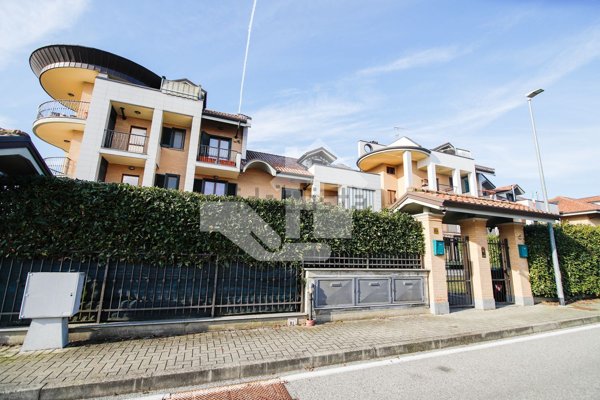 casa indipendente in vendita a Chivasso