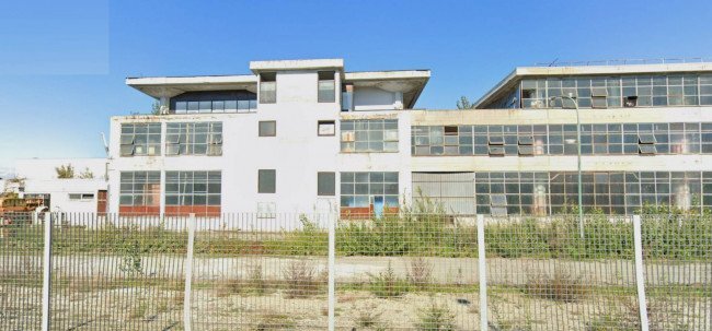 capannone in vendita a Chivasso