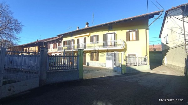 casa indipendente in vendita a Chivasso