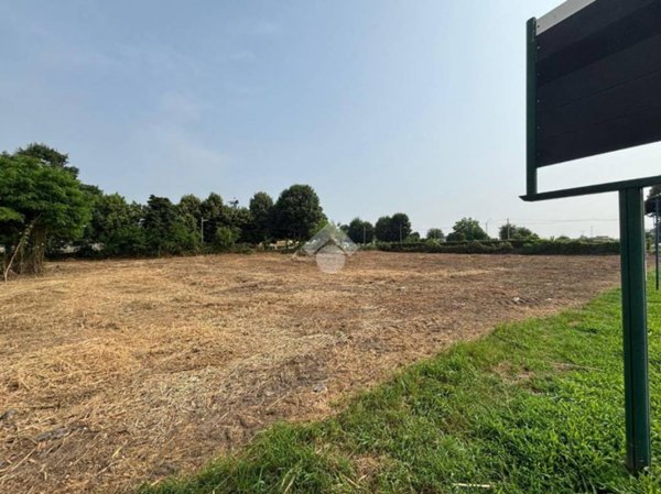 terreno agricolo in vendita a Chivasso