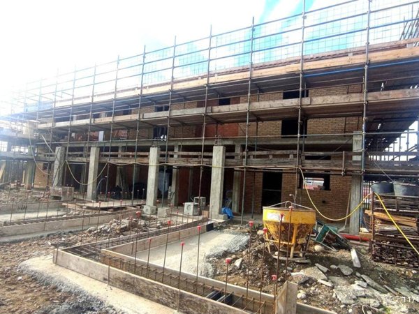 casa indipendente in vendita a Chivasso in zona Castelrosso