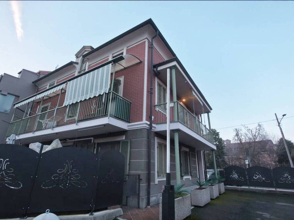 casa indipendente in vendita a Chivasso