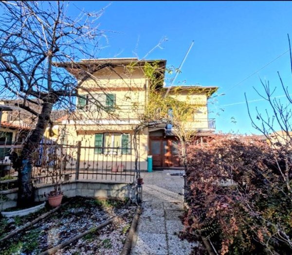 casa indipendente in vendita a Chivasso