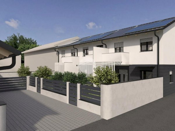 casa indipendente in vendita a Chivasso in zona Castelrosso