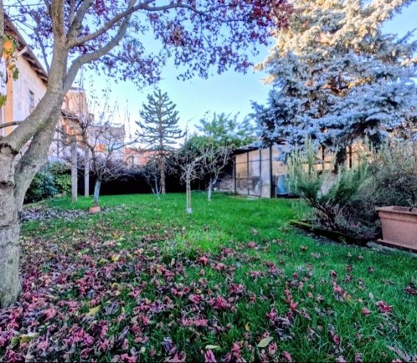 casa indipendente in vendita a Chivasso