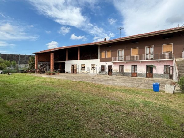 casa indipendente in vendita a Chivasso in zona Betlemme
