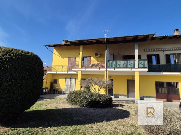 appartamento in vendita a Chivasso in zona Castelrosso