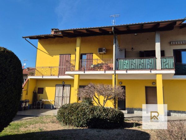 appartamento in vendita a Chivasso in zona Castelrosso