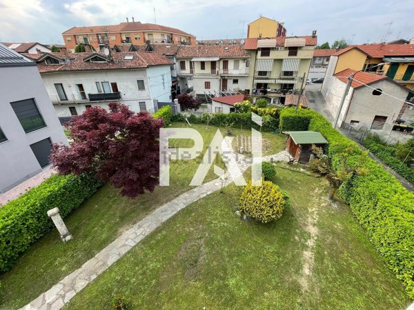 casa indipendente in vendita a Chivasso