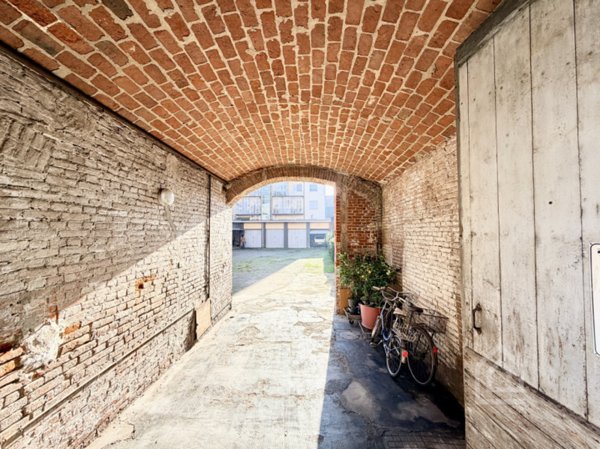 locale di sgombero in vendita a Chivasso