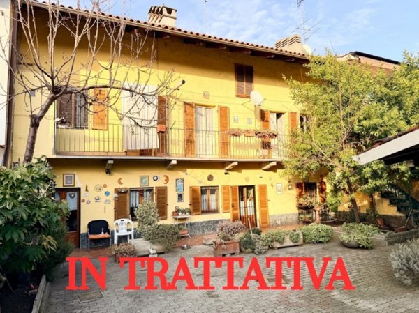 casa indipendente in vendita a Chivasso