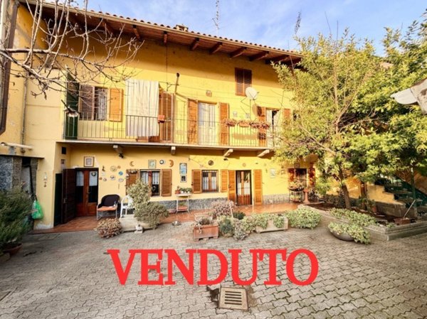 casa indipendente in vendita a Chivasso