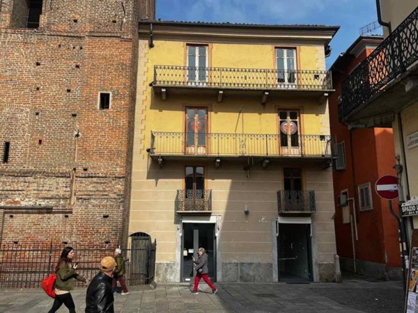 intera palazzina in vendita a Chivasso