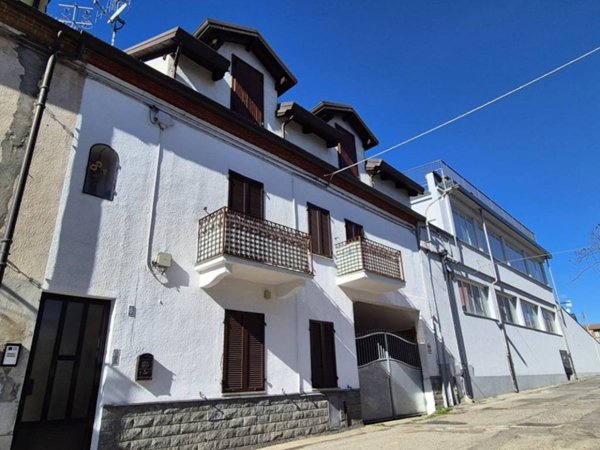 casa indipendente in vendita a Chivasso