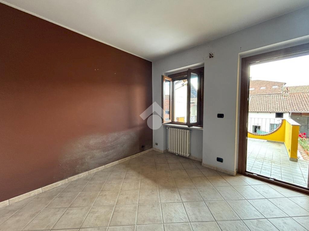 casa semindipendente in vendita a Chivasso in zona Boschetto