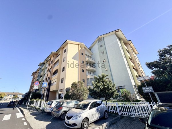 negozio in vendita a Chivasso
