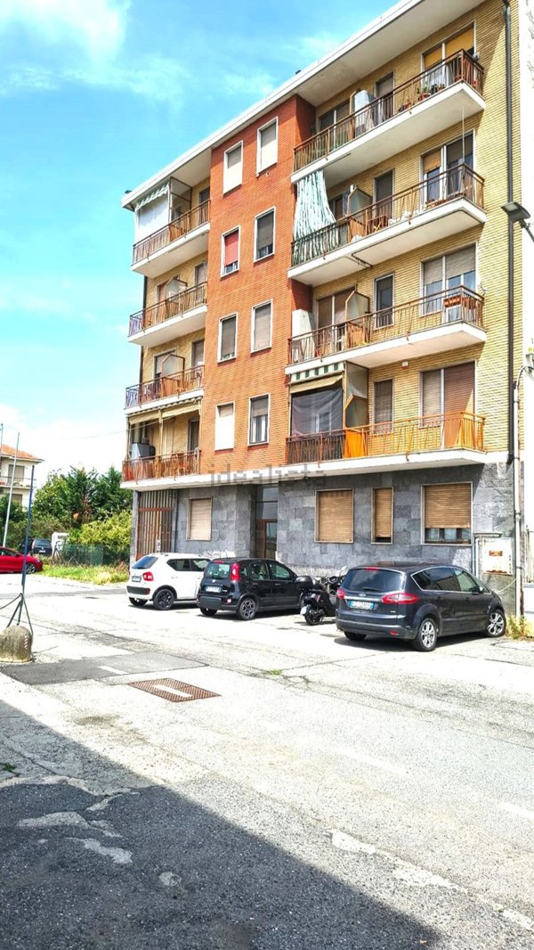 appartamento in vendita a Chivasso in zona Borghetto