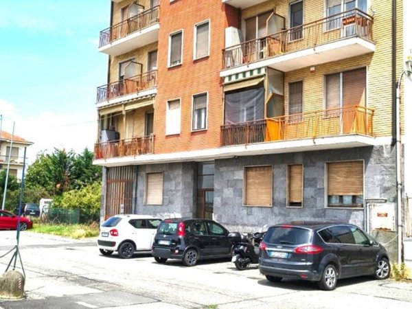 appartamento in vendita a Chivasso in zona Borghetto