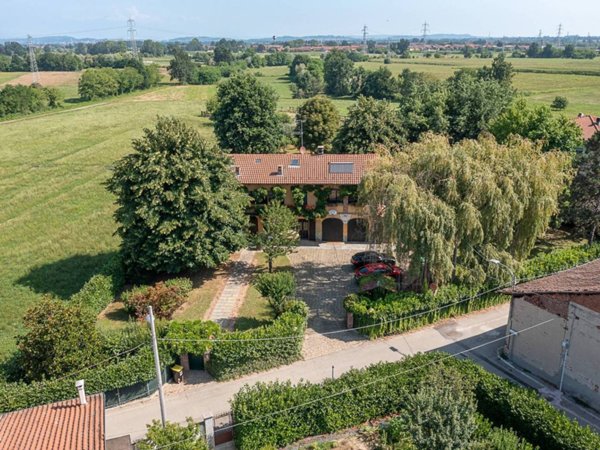 casa indipendente in vendita a Chivasso in zona Mosche
