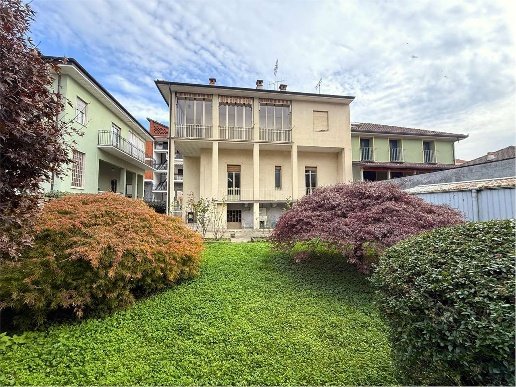 casa indipendente in vendita a Chivasso