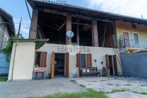appartamento in vendita a Chivasso in zona Boschetto