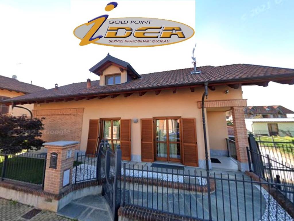 casa indipendente in vendita a Chivasso