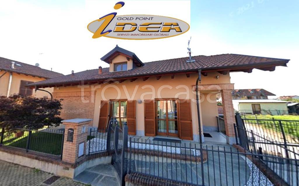 casa indipendente in vendita a Chivasso