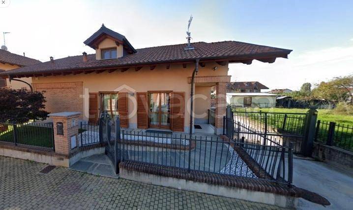 casa indipendente in vendita a Chivasso