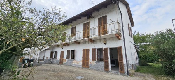 casa indipendente in vendita a Chivasso
